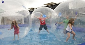 Waterball / Basen z kulami wodnymi
